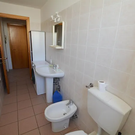 Unyca - Cozy 3 Bedroom 1 *